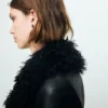 Manteau en simili cuir avec bordure en fourrure Manteau en simili cuir avec bordure en fourrure