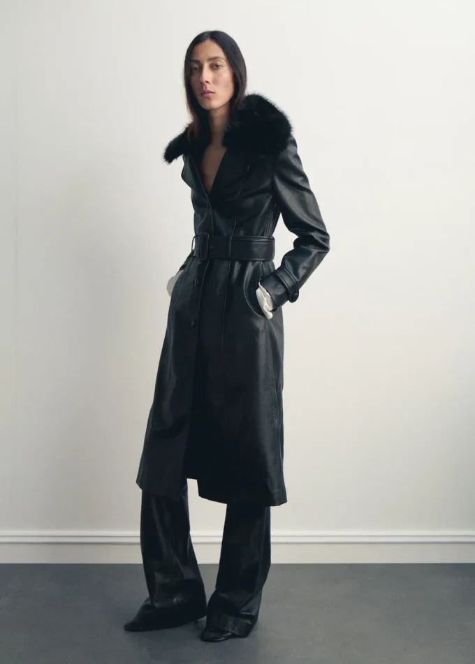 Manteau en simili cuir avec col en fourrure