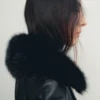 Manteau en simili cuir avec col en fourrure
