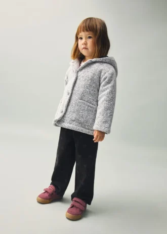 Manteau en tricot à capuche