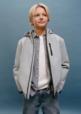 Manteau imperméable à capuche