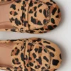Mocassins en cuir imprimé léopard