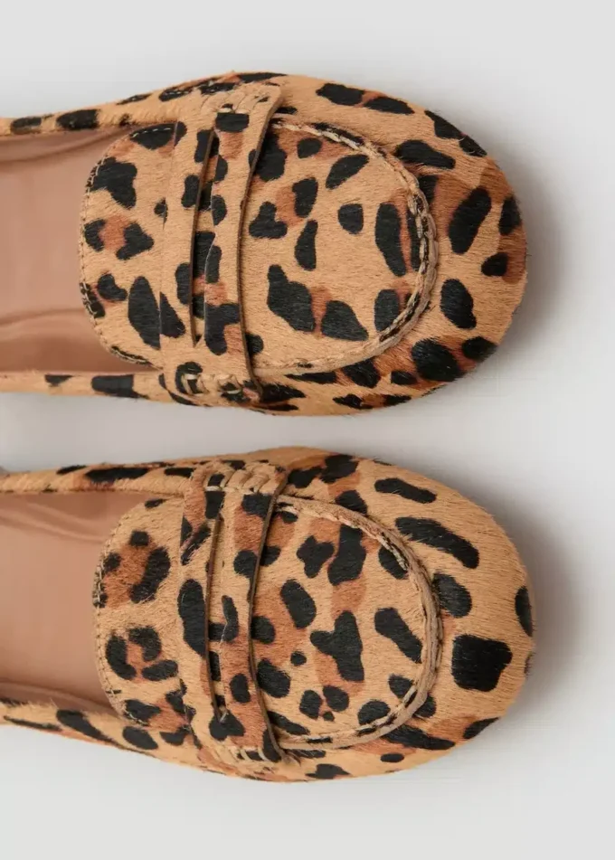Mocassins en cuir imprimé léopard