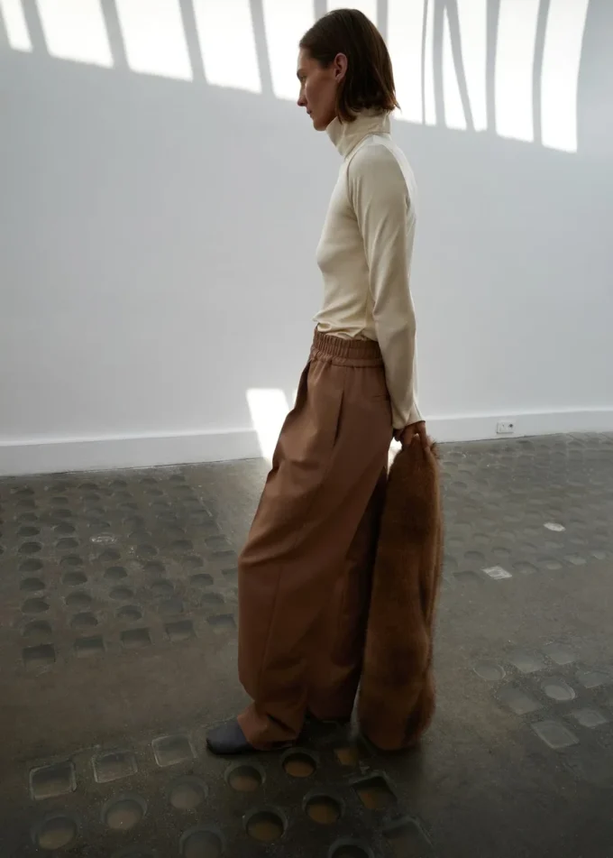 Pantalon 100 % laine avec taille élastique Pantalon 100 % laine avec taille élastique