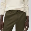 Pantalon chino slim en sergé Barna Pantalon chino slim en sergé Barna