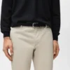 Pantalon chino slim en sergé Barna Pantalon chino slim en sergé Barna