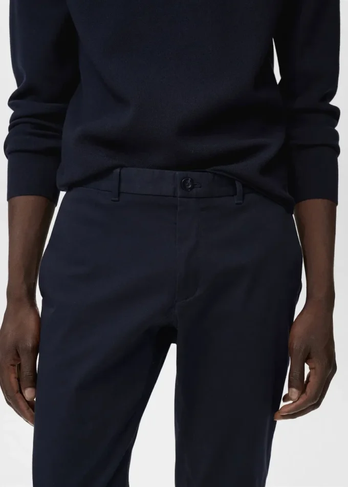 Pantalon chino slim en sergé Barna Pantalon chino slim en sergé Barna