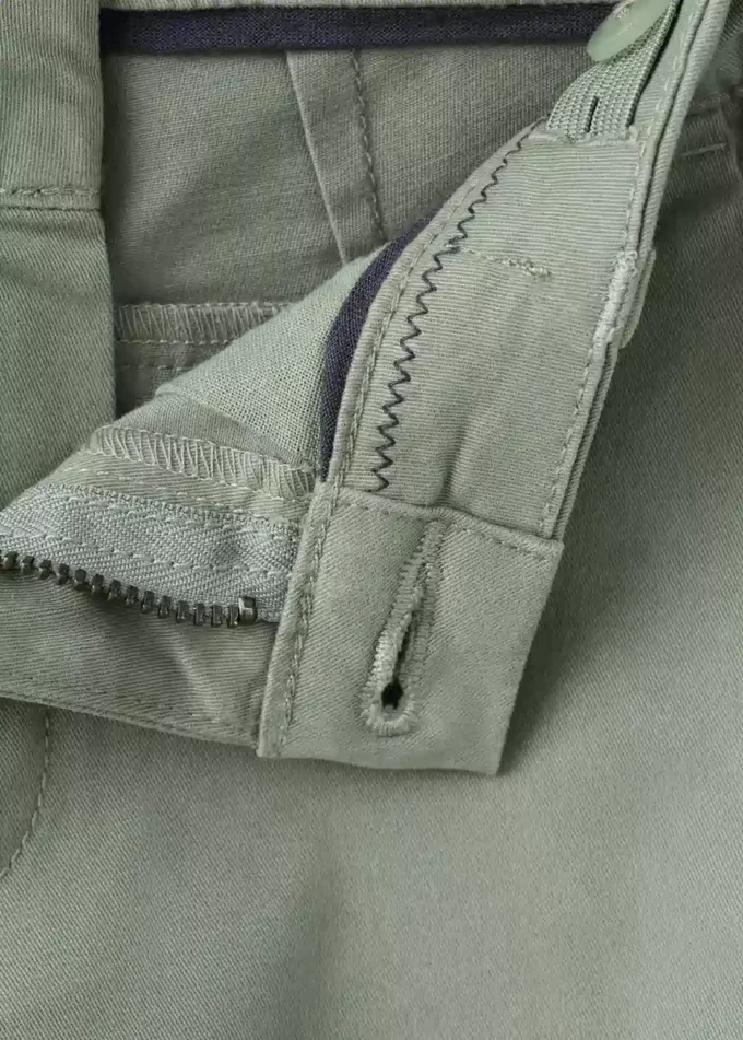 Pantalon chino uni Pantalon chino uni