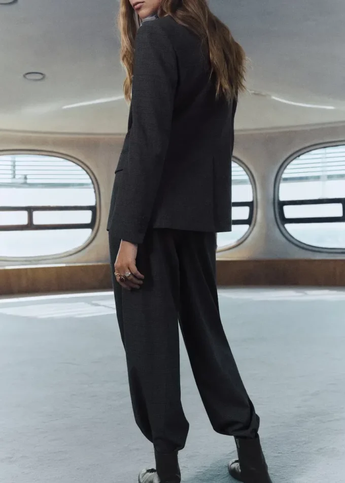 Pantalon de costume à carreaux plissé Pantalon de costume à carreaux plissé