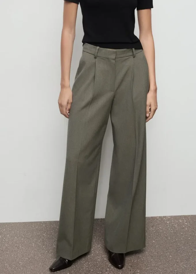 Pantalon de costume droit à pinces Pantalon de costume droit à pinces