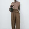 Pantalon de costume droit à pinces Pantalon de costume droit à pinces