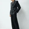 Pantalon de costume en satin Pantalon de costume en satin