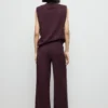 Pantalon droit avec détails sur les coutures Pantalon droit avec détails sur les coutures