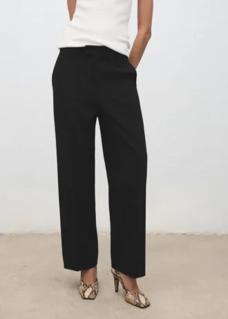 Pantalon droit court taille moyenne Pantalon droit court taille moyenne