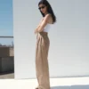 Pantalon droit en coton à pinces Pantalon droit en coton à pinces