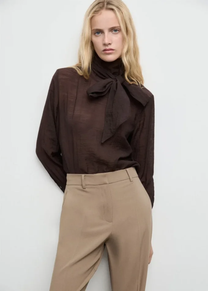 Pantalon droit taille mi-haute Pantalon droit taille mi-haute