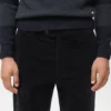 Pantalon en coton velours côtelé coupe classique Pantalon en coton velours côtelé coupe classique