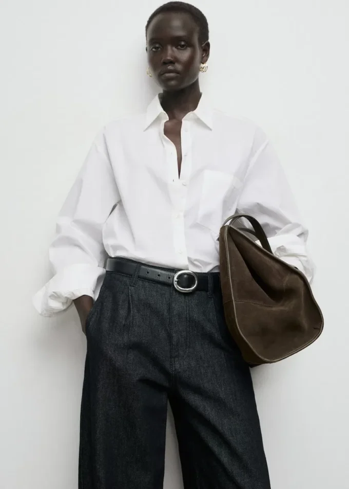 Pantalon en denim à jambes larges et plissé Pantalon en denim à jambes larges et plissé