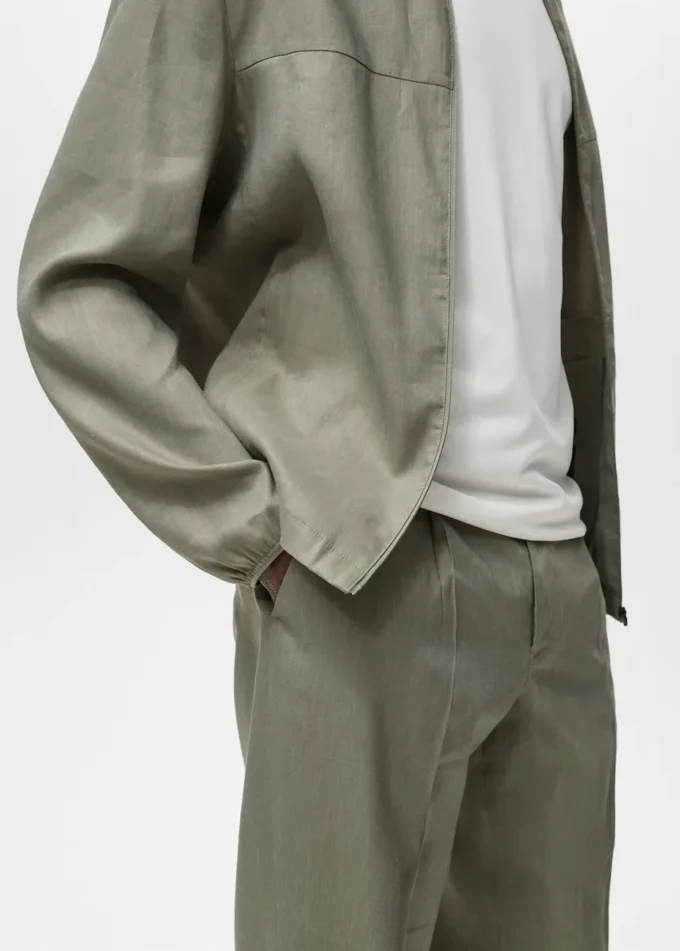 Pantalon en lin plissé Pantalon en lin plissé