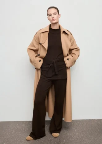 Pantalon en maille avec détails cousus