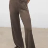 Pantalon en maille avec taille élastiquée Pantalon en maille avec taille élastiquée