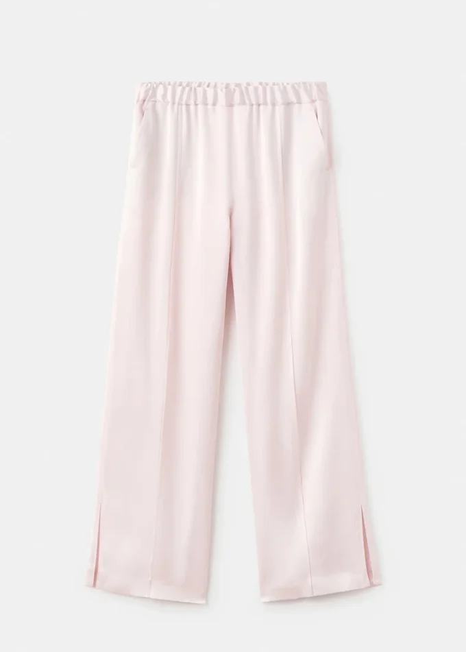 Pantalon en satin avec ouvertures latérales Pantalon en satin avec ouvertures latérales