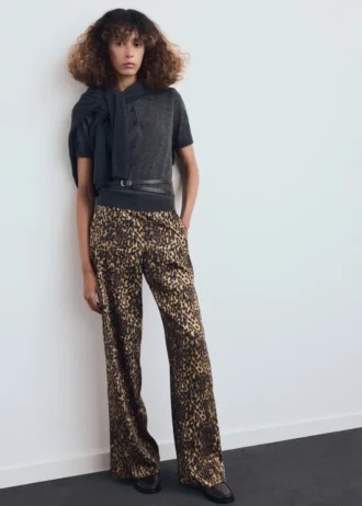 Pantalon en satin à imprimé léopard