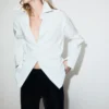 Pantalon en velours avec détails coutures Pantalon en velours avec détails coutures