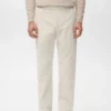 Pantalon en velours côtelé coupe classique Pantalon en velours côtelé coupe classique
