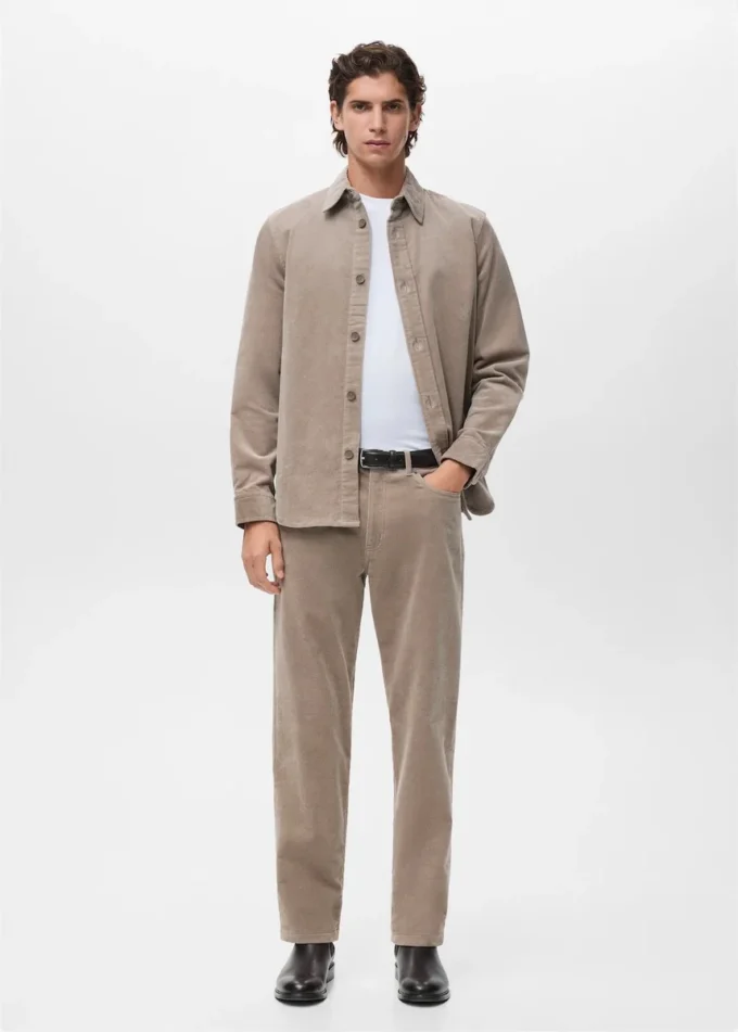 Pantalon en velours côtelé coupe classique Pantalon en velours côtelé coupe classique