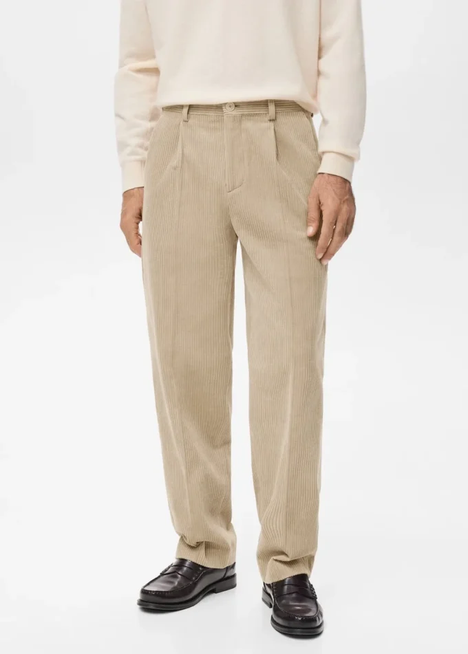 Pantalon en velours côtelé coupe classique Pantalon en velours côtelé coupe classique