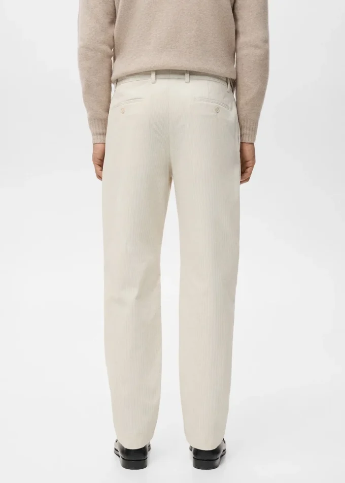 Pantalon en velours côtelé coupe classique Pantalon en velours côtelé coupe classique