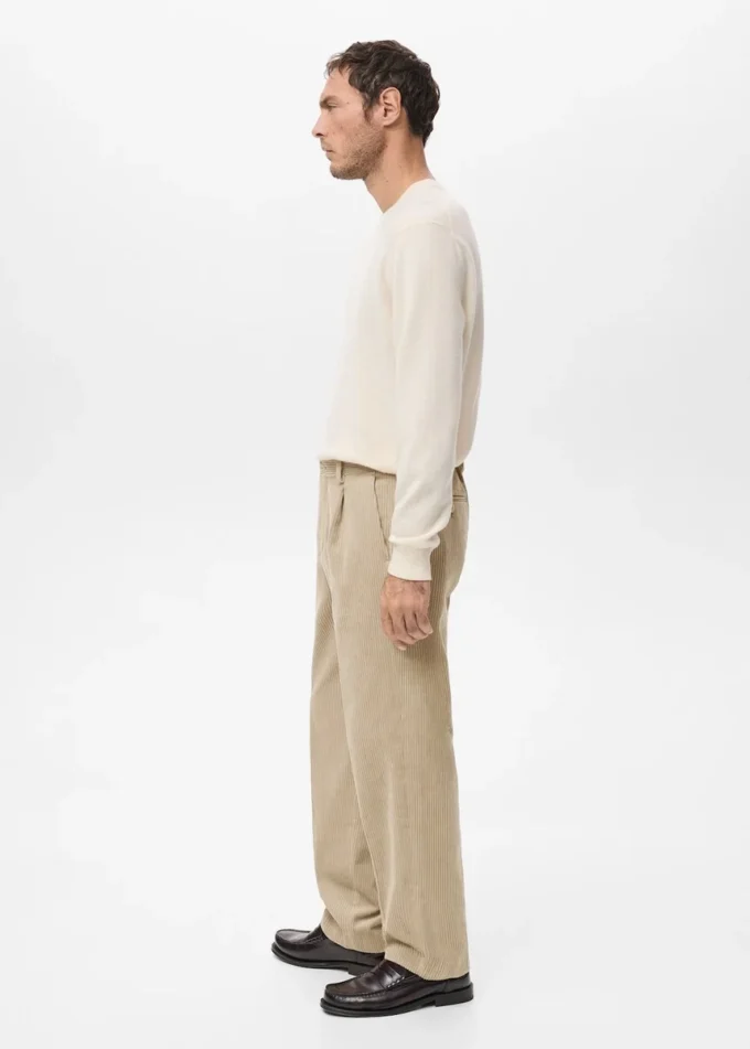 Pantalon en velours côtelé coupe classique Pantalon en velours côtelé coupe classique