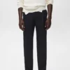 Pantalon fluide à jambes droites et plis Pantalon fluide à jambes droites et plis