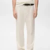 Pantalon fluide à pinces et coupe classique Pantalon fluide à pinces et coupe classique
