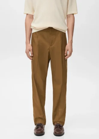 Pantalon fluide à pinces et coupe classique