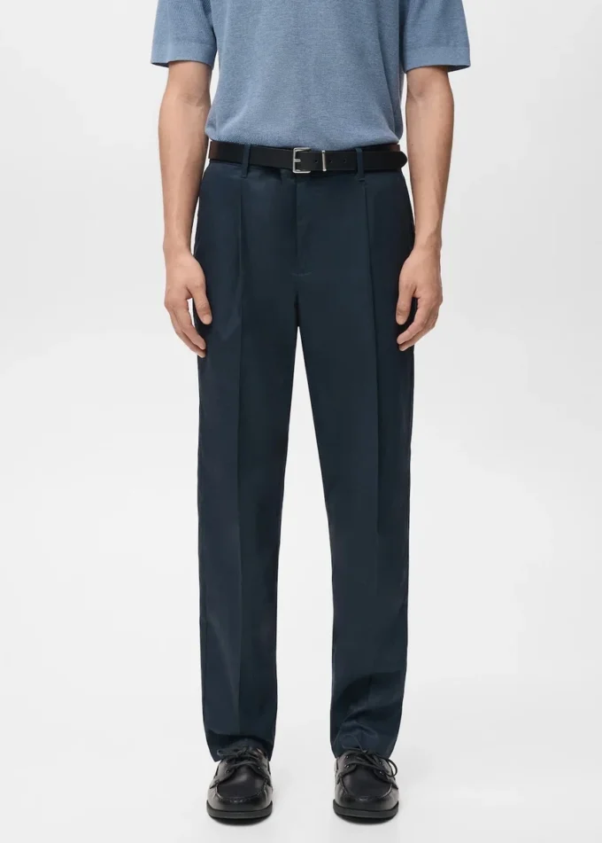 Pantalon fluide à pinces et coupe classique Pantalon fluide à pinces et coupe classique
