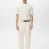 Pantalon fluide à pinces et coupe classique Pantalon fluide à pinces et coupe classique