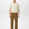 Pantalon fluide à pinces et coupe classique Pantalon fluide à pinces et coupe classique