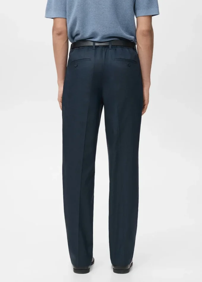 Pantalon fluide à pinces et coupe classique Pantalon fluide à pinces et coupe classique