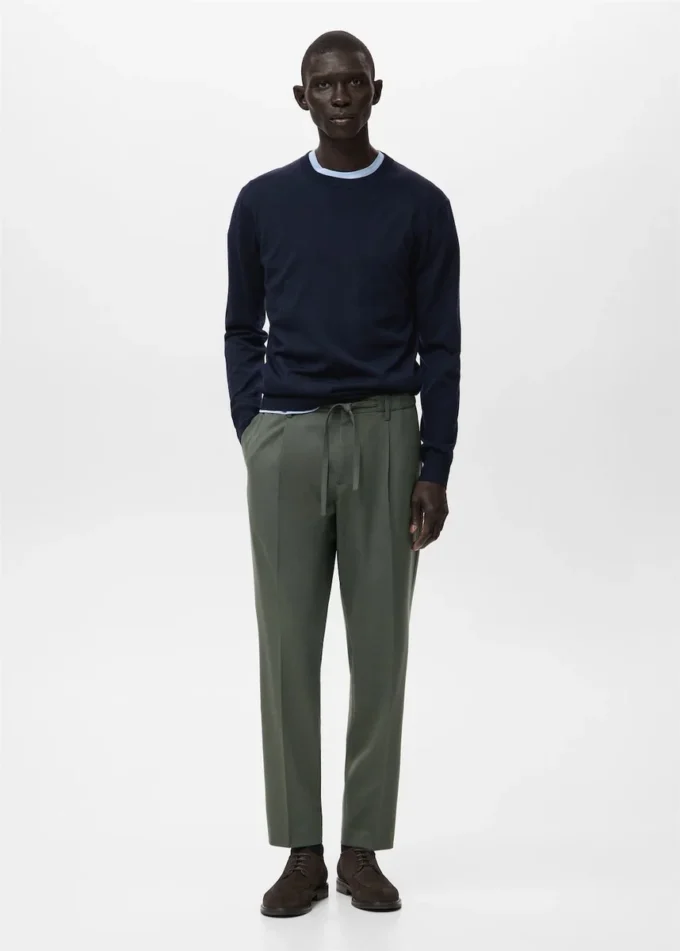 Pantalon à pinces en velours côtelé, coupe classique Pantalon à pinces en velours côtelé, coupe classique