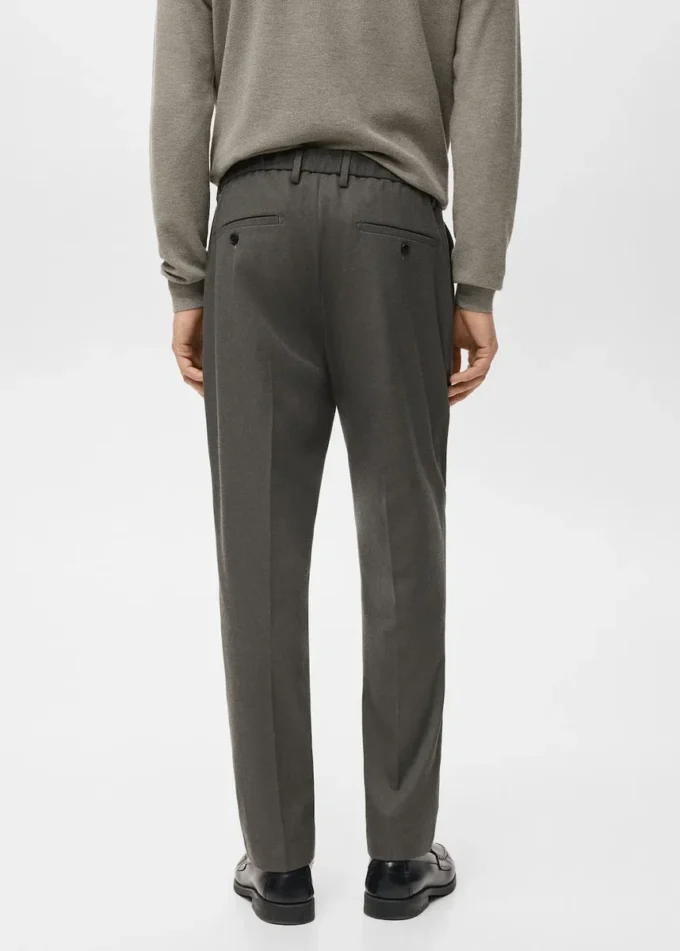 Pantalon à pinces en velours côtelé, coupe classique Pantalon à pinces en velours côtelé, coupe classique