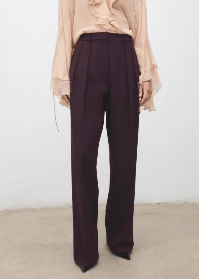 Pantalon à pinces taille mi-haute et jambes larges Pantalon à pinces taille mi-haute et jambes larges