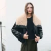 Pantalon à plis avec détail bouton Pantalon à plis avec détail bouton