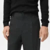 Pantalon plissé coupe décontractée Pantalon plissé coupe décontractée