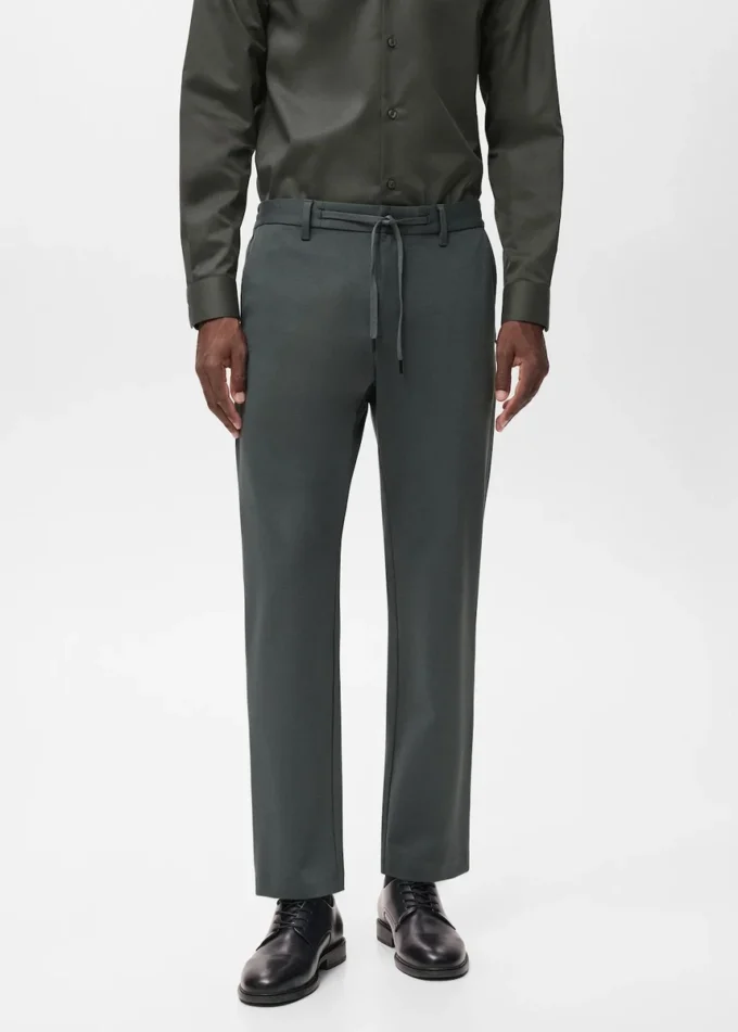 Pantalon slim en tissu extensible avec cordon de serrage