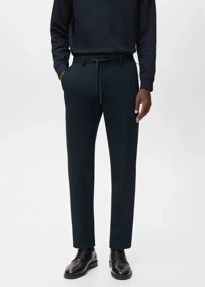 Pantalon slim en tissu extensible avec cordon de serrage Pantalon slim en tissu extensible avec cordon de serrage