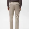 Pantalon slim en tissu extensible avec cordon de serrage Pantalon slim en tissu extensible avec cordon de serrage