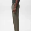 Pantalon slim en tissu extensible avec cordon de serrage