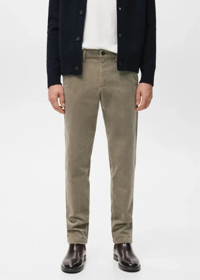Pantalon slim en velours côtelé Pantalon slim en velours côtelé